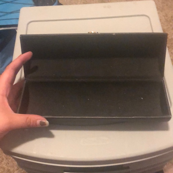 5FOR$25 Sonia Kashuk Makeup Organizer - Picture 4 of 5